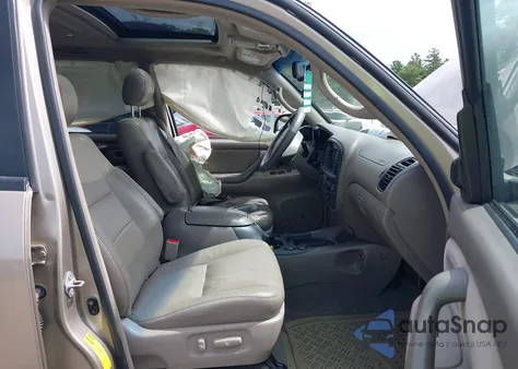 2005 Toyota Sequoia Sr5 V8 from USA, damaged, VIN 5TDBT44A95S253509